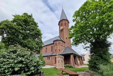 Die Christuskirche ist eine von zwei evangelischen Kirchen in Maxdorf. Auch sie wird von Fachleuten unter die Lupe genommen. 