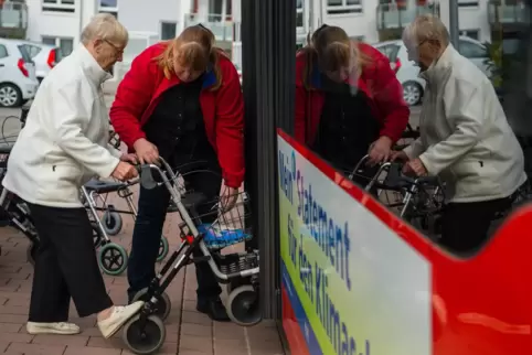 Die Busreise ist laut Stadt auch für Senioren geeignet, die in ihrer Mobilität eingeschränkt sind. 